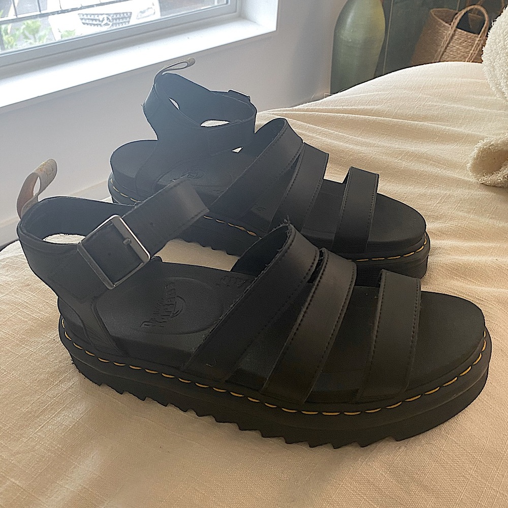 Dr Martens Blaire Sandal